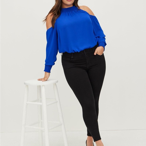 Torrid Georgette Smocked Neck Cold Shoulder Blouse Blue Women’s Plus Sz 5X - Picture 1 of 8